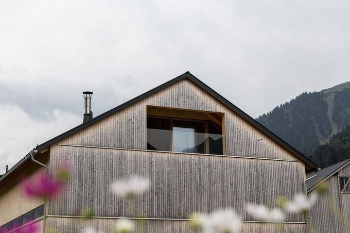 Vakantiewoning voor 6 personen, with balkon and sauna as well as uitzicht in Au