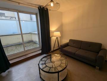 Gîte pour 3 personnes, avec terrasse, animaux acceptés à Charmes