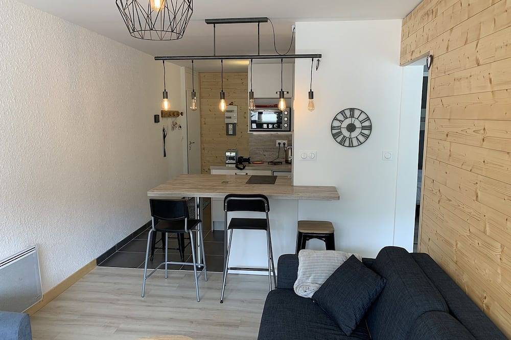 Entire apartment, Recently renovated and well-equipped 3-room apartment at the foot of the slopes in Corrençon-en-Vercors, Parc naturel régional du Vercors