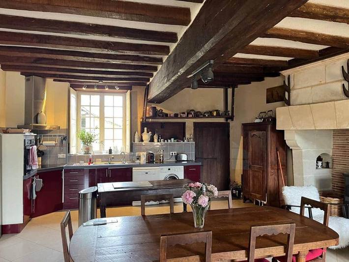 Location de vacances pour 7 personnes, avec Piscine à Noyant