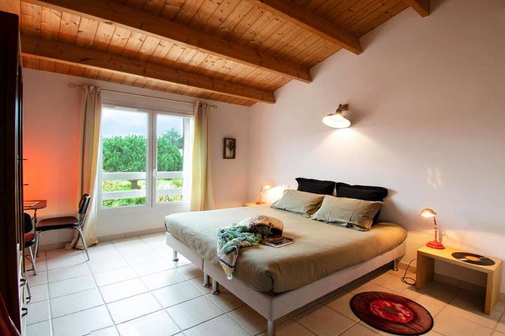 Chambre d’hôte pour 2 personnes, avec jardin ainsi que terrasse et vue sur l' Île d'Oléron - 4