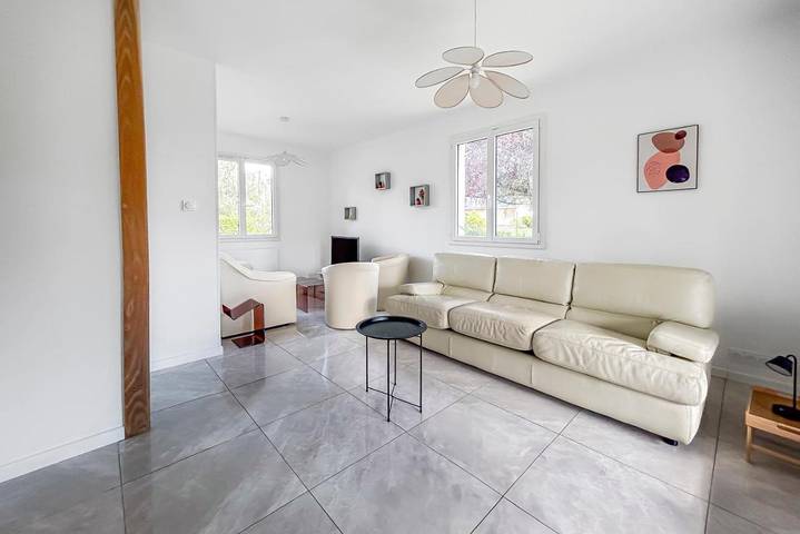 Location de vacances pour 6 personnes, avec jardin et vue à Malemort-sur-Corrèze