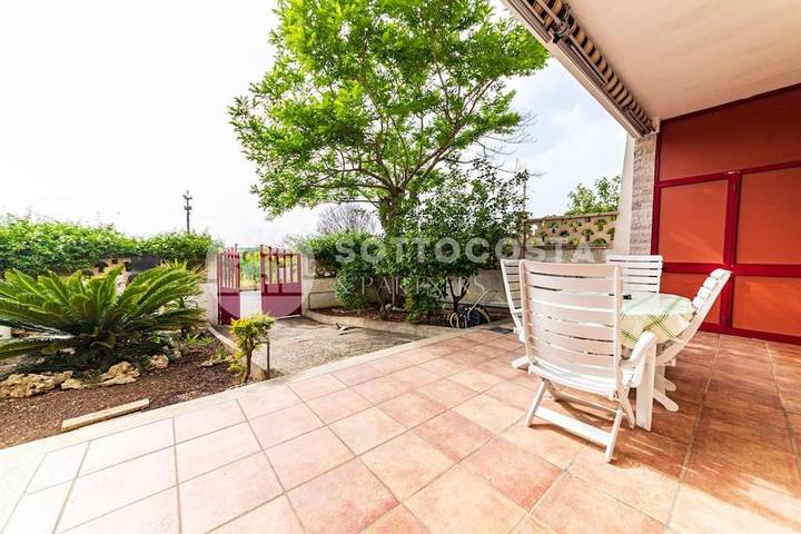 Appartamento per 5 persone, con giardino a Torre dell'Orso