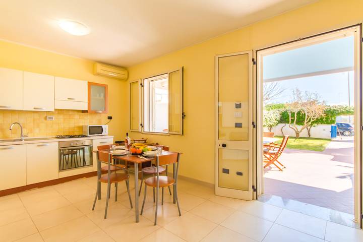 Location de vacances pour 5 personnes, avec piscine, animaux acceptés à Torre Dell'orso - 3