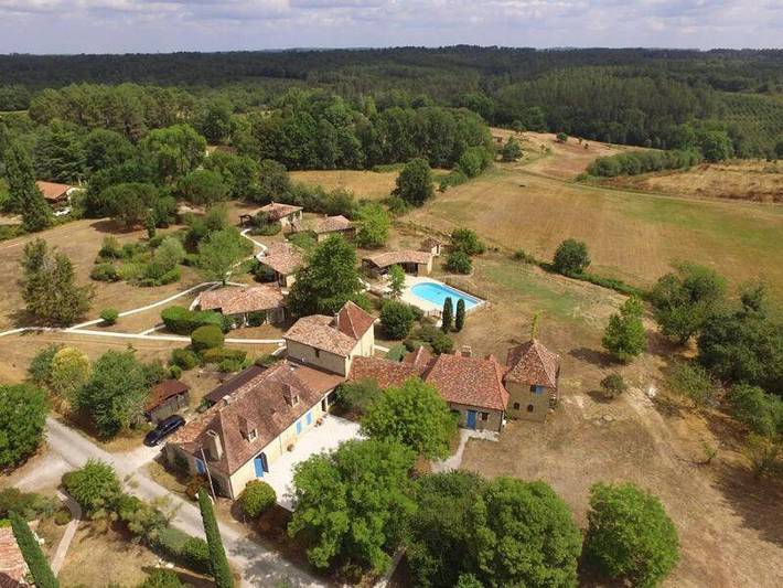 Maison de vacances pour 4 personnes, avec jardin ainsi que jacuzzi et piscine, animaux acceptés