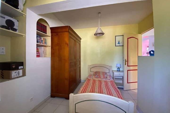Villa with breathtaking view of the Massif des Maures in Vidauban, Draguignan Region