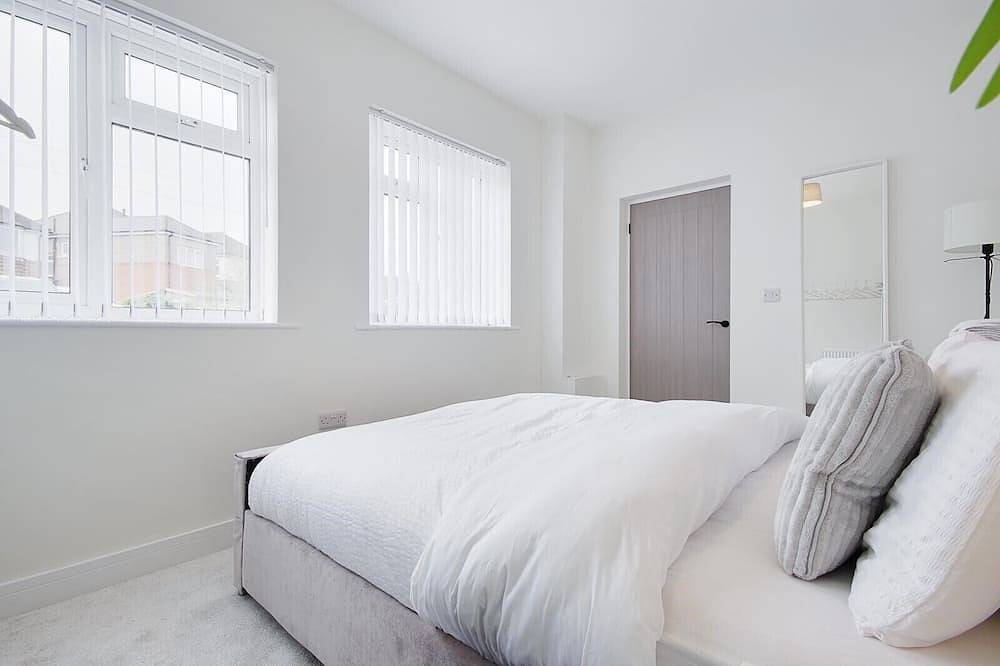 Apartamento entero, Apartamento-Lujoso-Baño privado externo-Castle Lane in Bournemouth, Sudoeste de Inglaterra