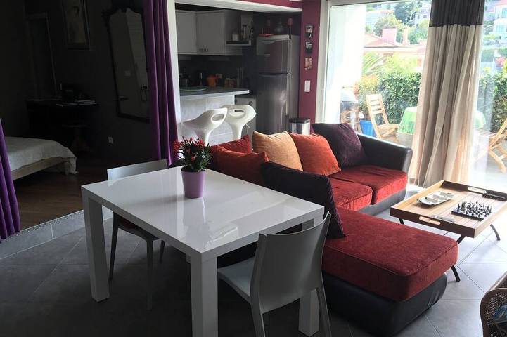 Vacation rental for 2 people, with terrace in Villefranche-sur-Mer