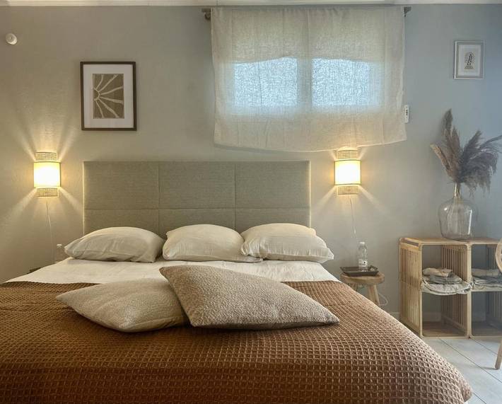 Maison d’hôte pour 2 personnes, avec piscine ainsi que vue et jardin à Plassac - 3