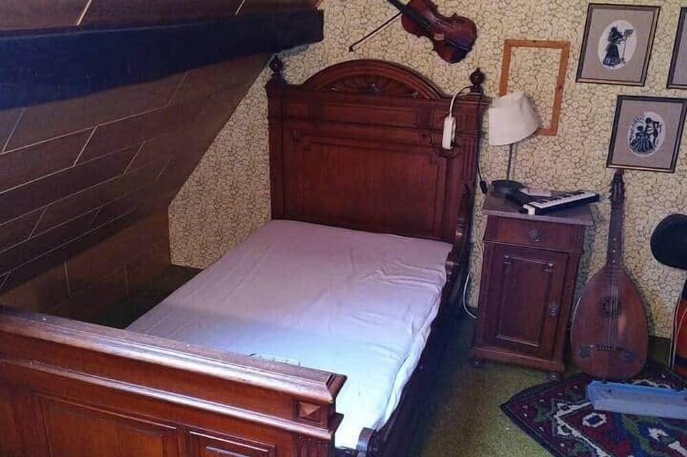 Historisches Fachwerkhaus aus dem 18. Jahrhundert in Hennef, Windecker-Ländchen