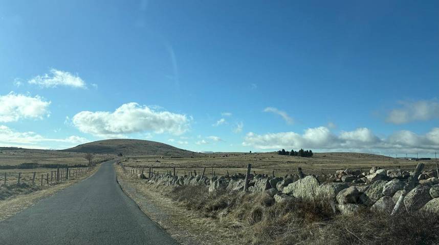 Gîte pour 2 personnes, avec jardin, animaux acceptés à Saint-Laurent-de-Muret - 2
