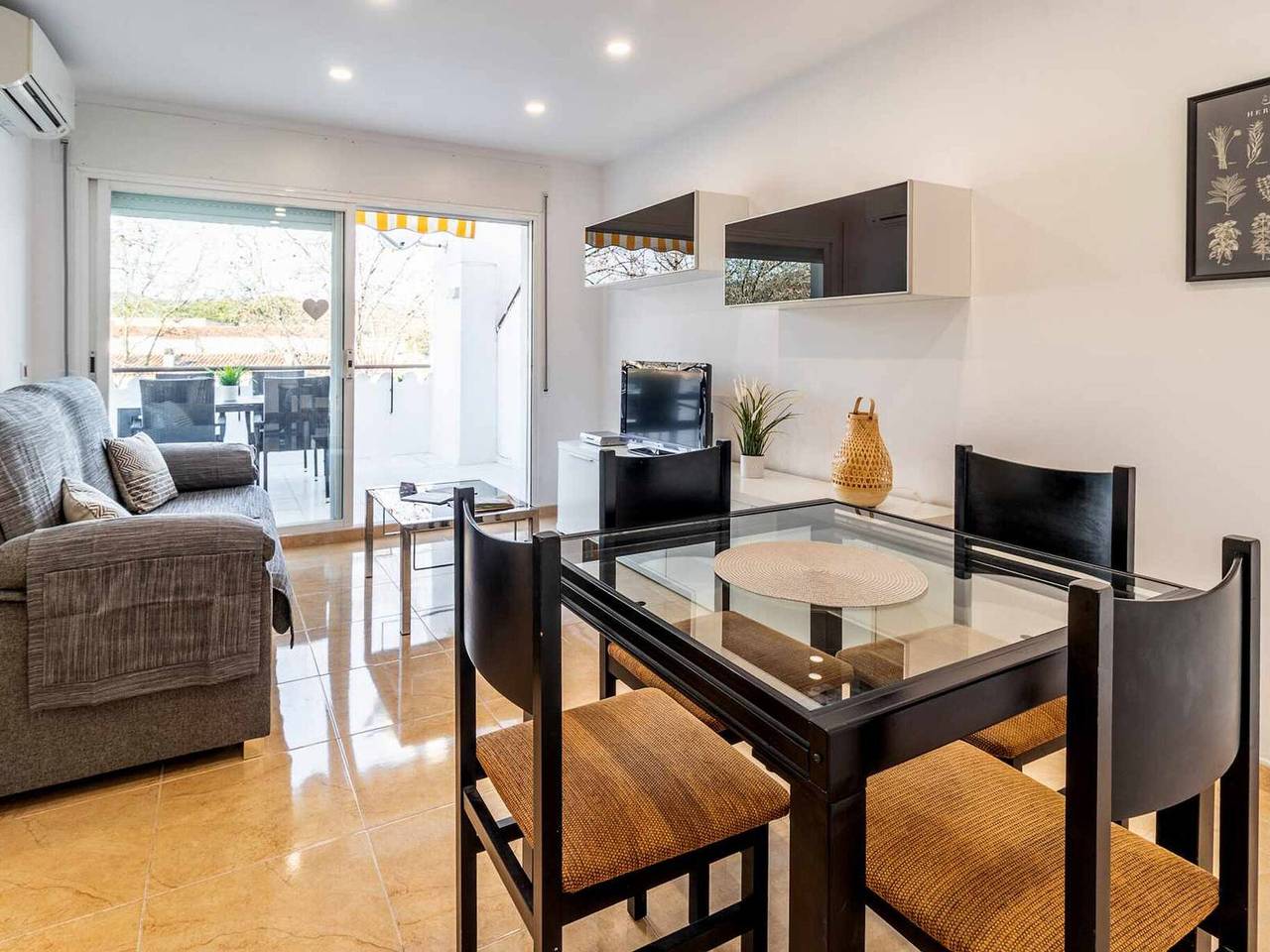 Appartement entier, Appartement cosy avec clim et parking - 6 pers. in S'Agaró, Platja d'Aro