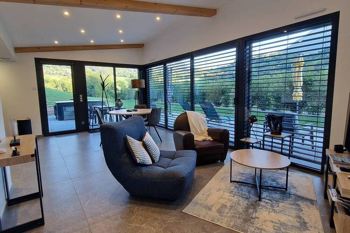 New, independent house for 2 people with panoramic view of the Bauges Massif in Faverges, Parque natural regional del Macizo de Bauges