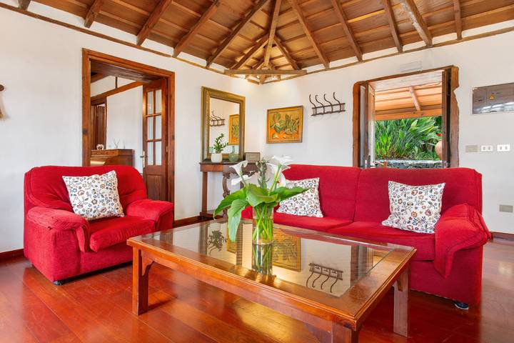 Apartamento entero, Vacaciones 'Casa Taoro' con Wi-Fi in El Tanque, Tenerife Norte