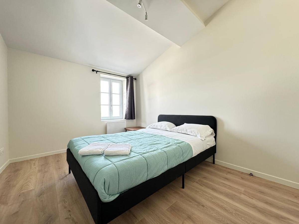Appartement entier, Spacieux Appartement 8 Couchages en Centre de Riom N9 in Riom, Parc naturel régional des Volcans d'Auvergne