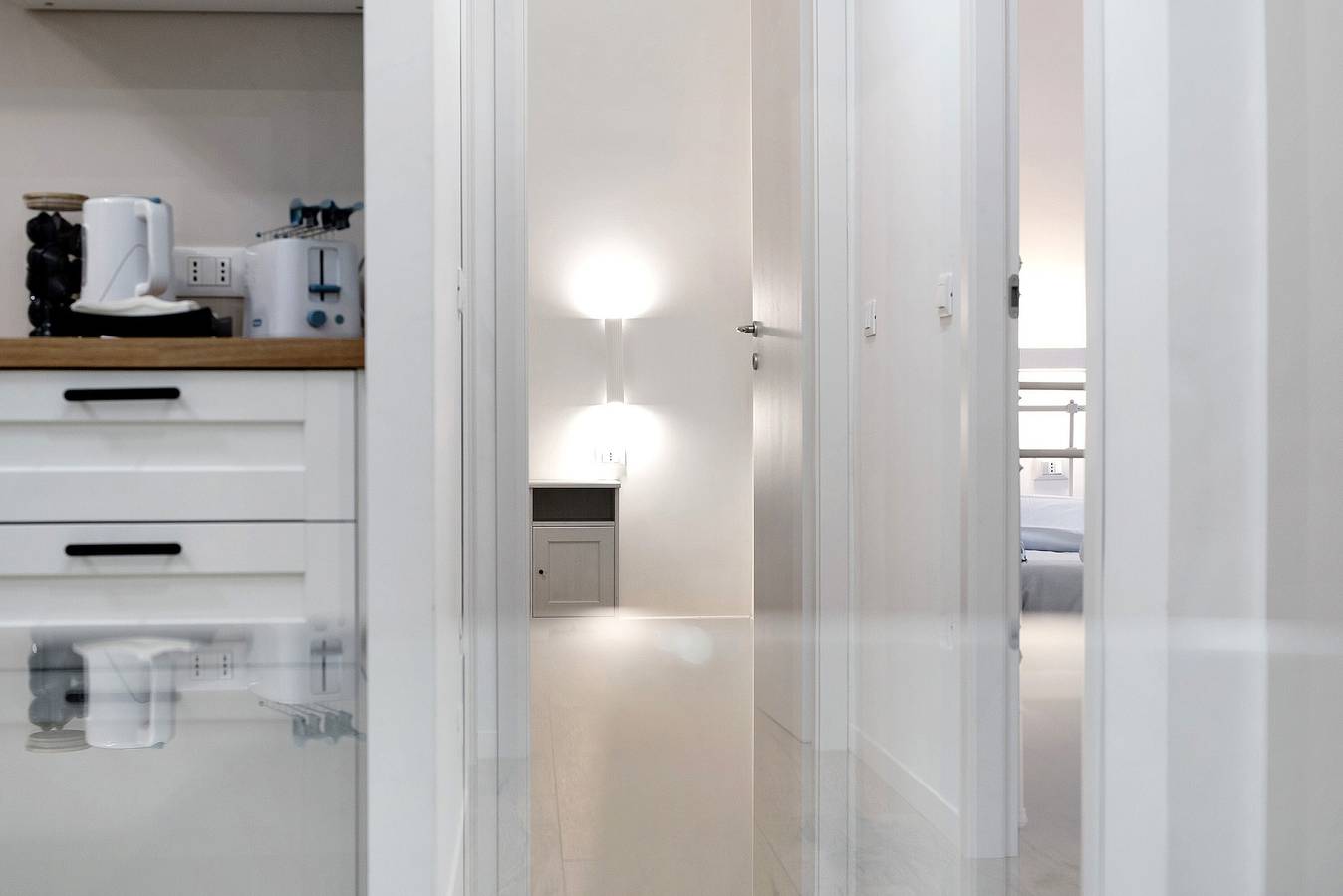 Entire apartment, Apartment 'La Casetta Di Leo' with Balcony, Wi-Fi and Air Conditioning in Medio Levante (Genova), Genoa