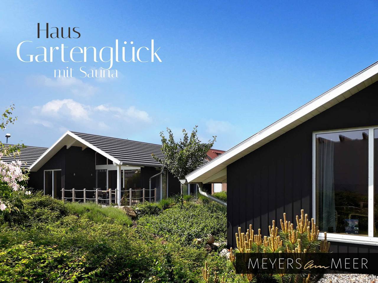 Ganze Ferienwohnung, Schwarzes Holzferienhaus an der Ostsee Gartenglück - Sauna - Schwarzes Ferienhaus an der Ostsee Gartenglück in Zierow, Nordwestmecklenburg (Wismar und Umgebung)