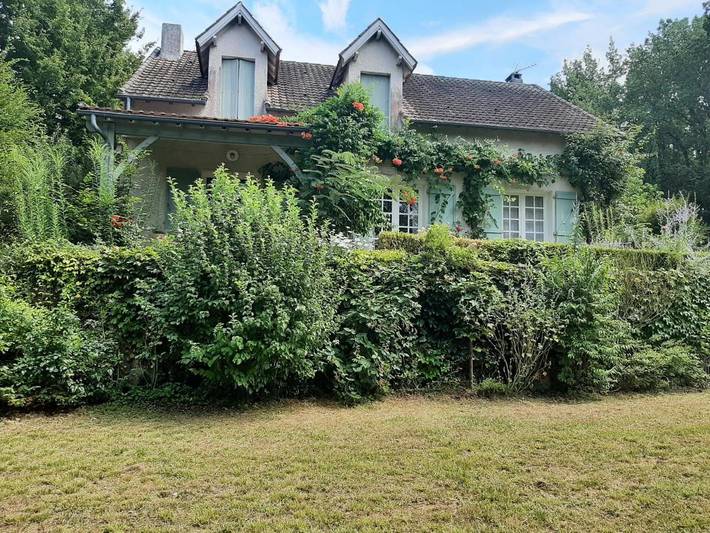 Chambre d’hôte pour 2 personnes, avec Jardin à Luzech
