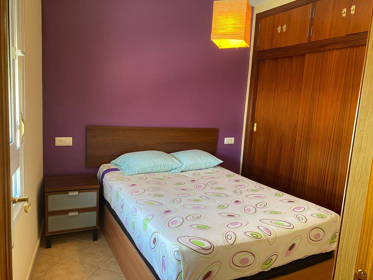 Apartamento entero, Apartamento 'Apartamento Bahia' con Wi-Fi in Playa El Rinconcillo, Algeciras