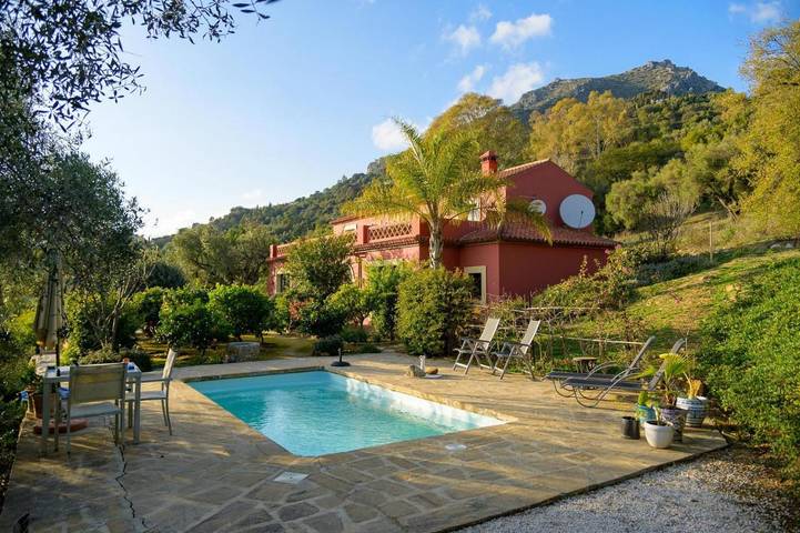 Casa rural para 6 personas, con vistas además de piscina y jardín en Gaucín - 4