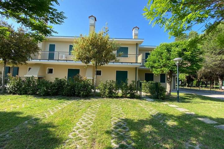 Ferienwohnung für 6 Personen, mit Balkon/Terrasse und Garten in Venedig Provinz