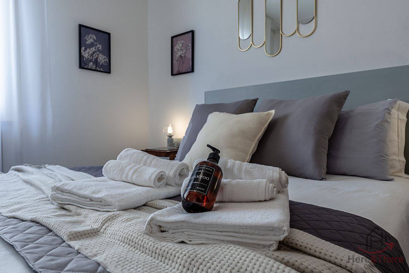 Ganze Wohnung, [Dual Suite] Meer 600m • Kreuzfahrt 3km • Moto Box in Savona (Stadt), Savona