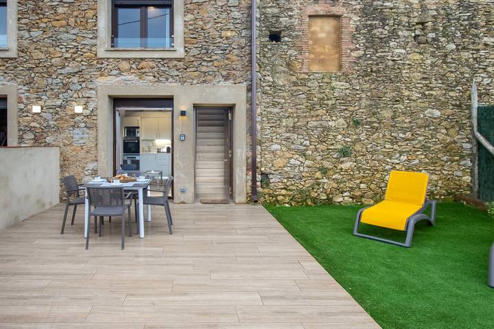 Casa rural para 3 personas, con Terraza en Pals - 2