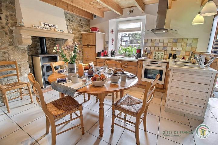 Gîte pour 4 personnes à Trégastel - 2