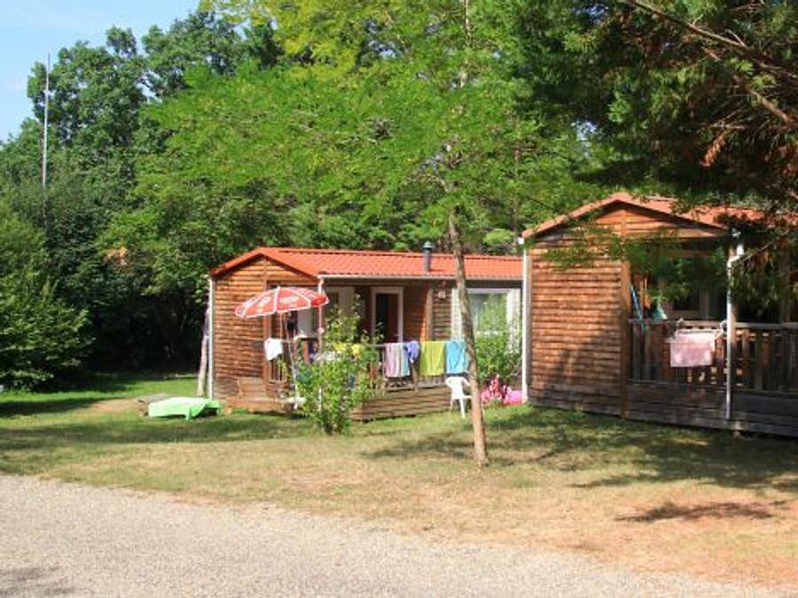 Camping La Fontaine du Roc - Mobilheim 4 personen - Mh2 Angenehm in Dévillac, Villeneuve-sur-Lot und Umgebung