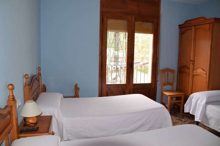 Apartamento para 3 personas, con balcón en Provincia de Teruel