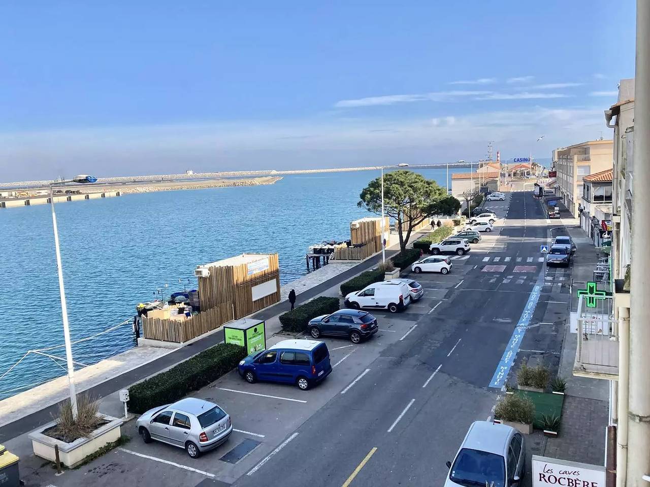 Ganze Wohnung, Klimaanlage und offener Blick: 300m von den Stränden: 4 Schlafzimmer in Port-la-Nouvelle, Côte d'Améthyste