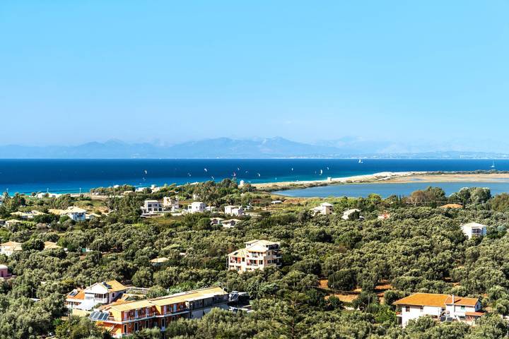 Entire apartment, Apartment "Lefkothea 3" with Sea View, Balcony & Wi-Fi in Frini, Lefkada City