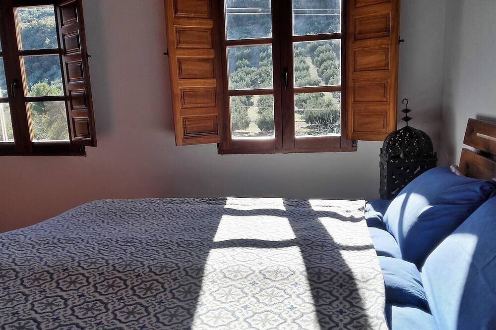Schöne ländliche Wohnung mit geteiltem Pool in Montefrío, Granada Provinz