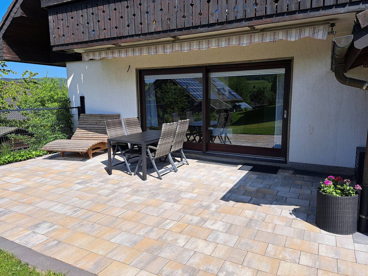 Ganze Wohnung, Ferienwohnung Sauerland Feeling mit Bergblick, privater Terrasse und Wlan in Olsberg, die Mittelgebirge