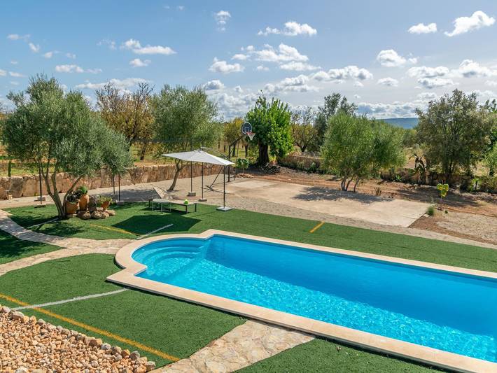 Villa pour 6 personnes, avec jardin et piscine - 1