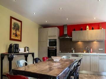 Gîte pour 6 Personnes dans La Fage-Saint-Julien, L'Aubrac, Photo 2