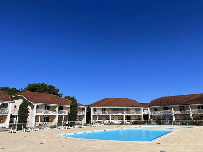 Location de vacances pour 5 personnes, avec vue et piscine à Le Verdon-sur-Mer