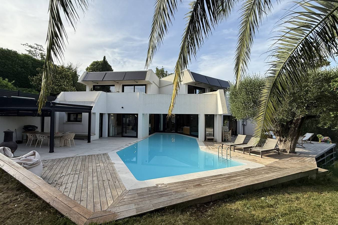Villa für 14 Personen mit Balkon in Biot, Cannes und Umgebung