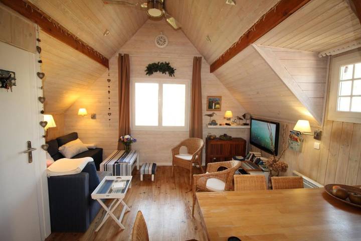 Gîte pour 4 personnes, avec jardin et vue dans Plage du Betey - 3