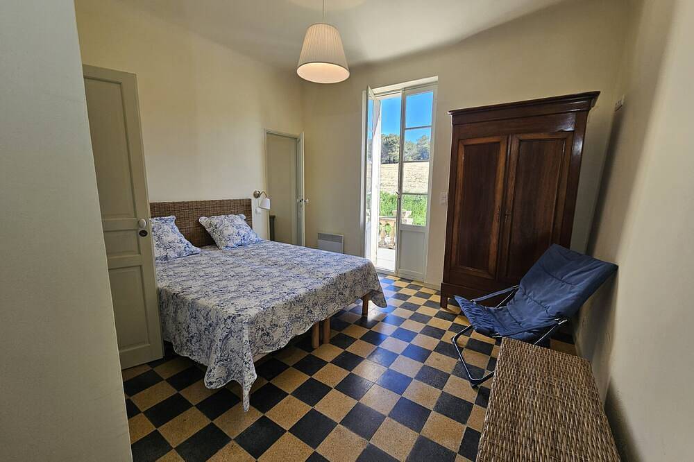 Maison de Maître “La Ravelle” – domaine avec vue Luberon in La Tour-d'Aigues, Parc naturel régional du Luberon