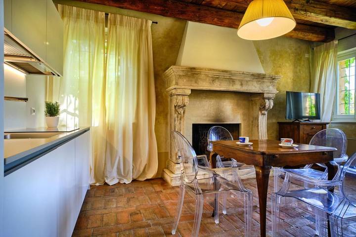 Agriturismo per 4 persone, con Giardino e Piscina nonché Panorama a Sona