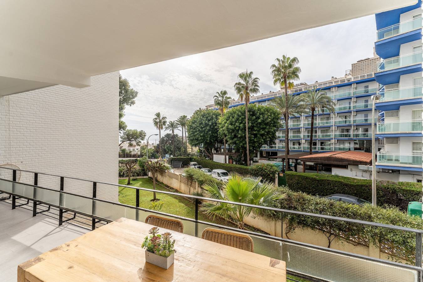 Appartamento intero, Appartamento "A pochi passi da Puerto Marina" con terrazza privata coperta in Benalmádena Costa, Benalmádena