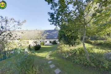 Gîte pour 6 personnes, avec jardin, animaux acceptés à Roussillon-en-Morvan
