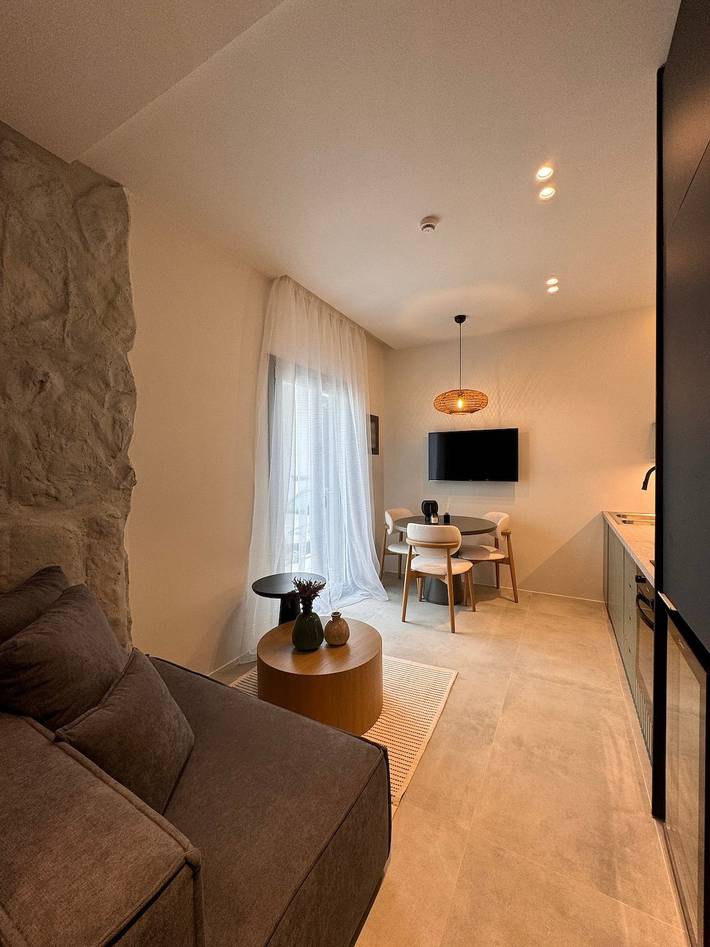 Gîte pour 2 personnes, avec Balcon et Terrasse dans Antiparos Ville - 2