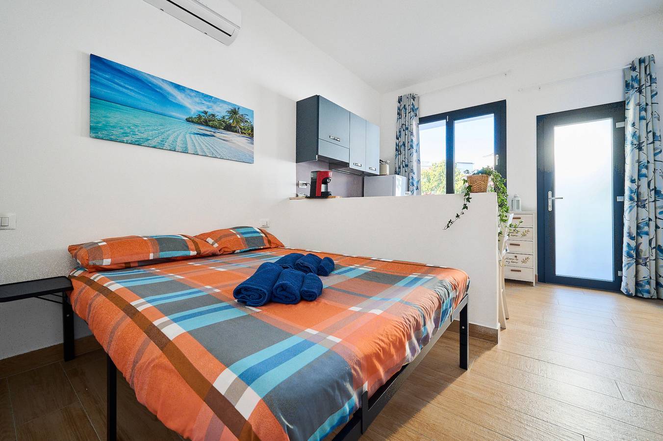 Ganzes Studio, Studio 'Monoucce' mit Wlan und Klimaanlage in Follonica, Etruskische Küste