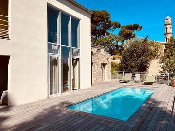 Gîte pour 8 personnes, avec vue ainsi que piscine et jardin à Ville-di-Paraso