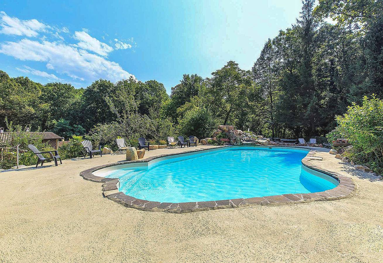 Geheel appartement, Vakantieappartement voor 4 personen met zwembad in Rancio Valcuvia, Provincie Varese