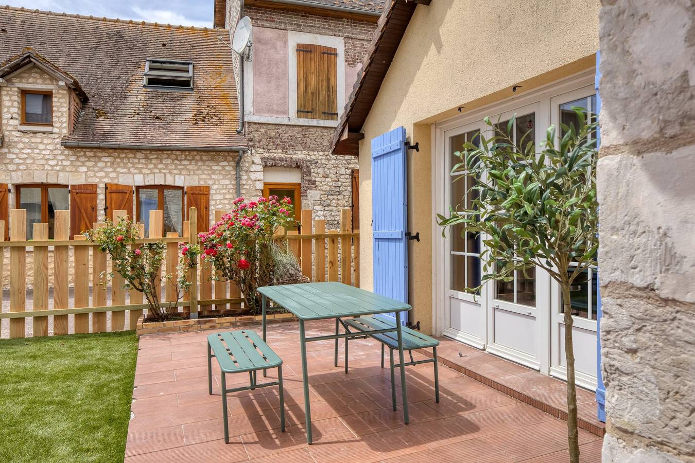Miral - Charmante maison au bord de l'Eure in Criquebeuf-sur-Seine, Région de Les Andelys