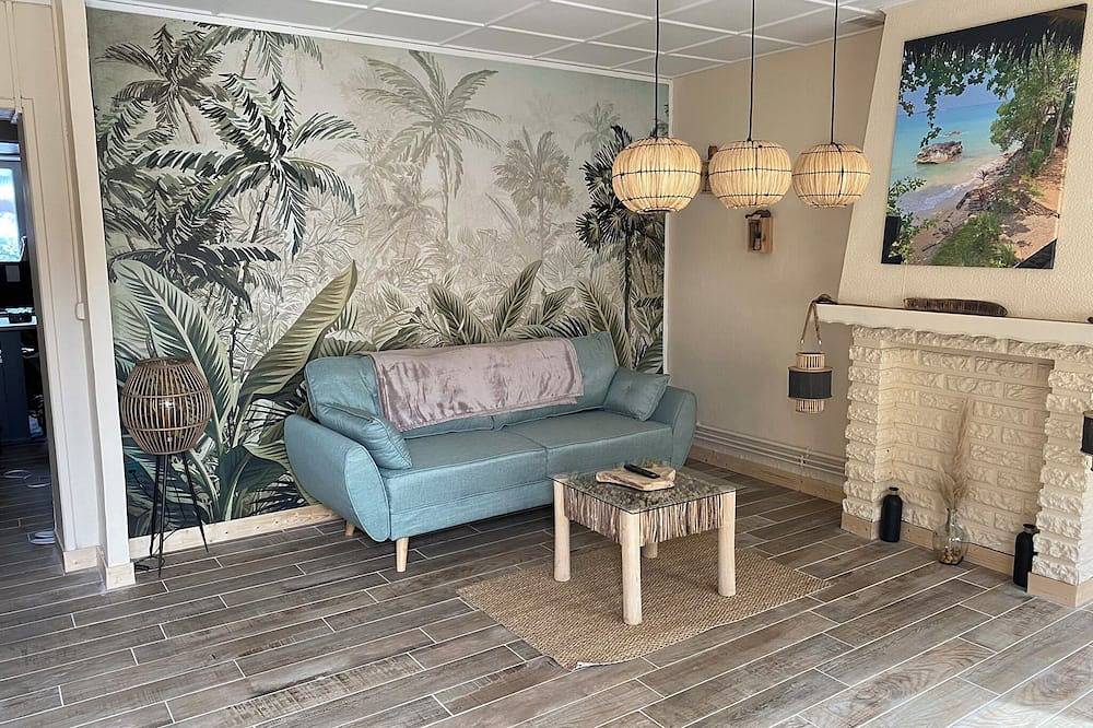 Nosy Komba - Oasis de détente avec spa, vidéo projecteur dans la jungle malgache in Carvin, Région de Lens