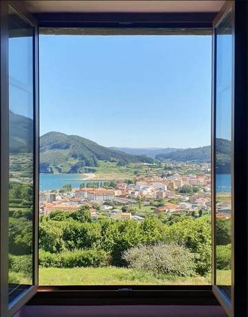Gîte pour 5 personnes, avec terrasse ainsi que jardin et vue, animaux acceptés à Cariño
